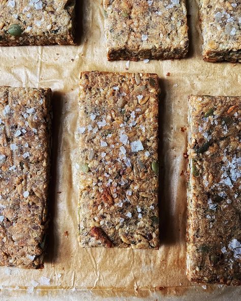 A Savory Protein Bar for Snacking Vegan Protein Snacks, Tempeh Burger, High Protein Bars, Protein Muffins, Protein Powder Recipes, Protein Bites, Savory Vegan, Snack Treat, Protein Bar