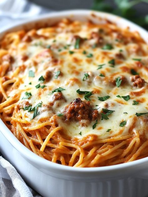 Ariarecipes - Baked Cream Cheese Spaghetti 🍝 Ingredients: 12... | Facebook Baked Cream Cheese, Cream Cheese Spaghetti, Baked Cream Cheese Spaghetti, Spaghetti Ingredients, Desserts Ideas, Cheese Spaghetti, Baked Spaghetti, Recipe Boards, Indulgent Desserts