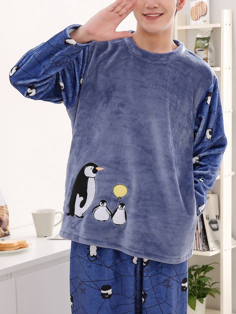 Men Penguin Print Plush Pajama Set -SheIn(Sheinside) Male Pajamas Cute, Male Pajamas, Korea Life, Korean Pajamas, Pajamas Men, Winter Pjs, Men Loungewear, Boys Night, Oc Outfits