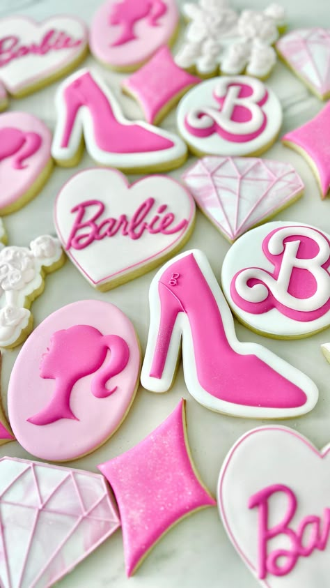 It’s Barbie Day!!! ✨💖 ⁣ ⁣ .⁣ ⁣ .⁣ ⁣ inspo for diamond from @sarabeecookie ⁣ .⁣ ⁣ .⁣ ⁣. .⁣ ⁣. .⁣ .⁣ .⁣ .⁣ #barbie #barbiemovie… | Instagram Barbie Day, Barbie Cupcakes, Barbie Pool Party, Barbie Bachelorette, Cookie Birthday Party, Barbie Party Decorations, Barbie Theme Party, Crazy Cookies, Barbie Bridal