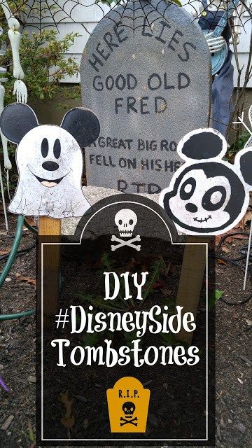 Create your own DIY DisneySide Halloween Tombstones inspired by Disney Villains and The Haunted Mansion. Disney Tombstones, Tombstones For Halloween, Disney Halloween Decor, Disney Halloween Decorations, Disney Halloween Parties, Halloween Themes Decorations, Haunted Mansion Halloween, Casa Halloween, Halloween Tombstones