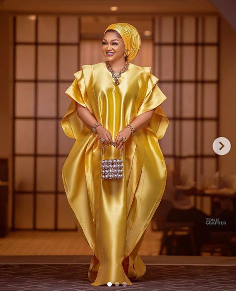 Nigerian Outfits, Ladies Caftan, Plus Size Long Dresses, Long Dress Plus Size, African American Fashion, Gown Styles, Silk Kaftan, Dress Sleeve Styles, Half Sleeve Dresses