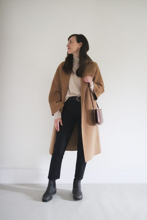 1 Formula - 4 Ways - STYLING BLUNDSTONES Bluestone Boots Outfit, Blundstone Women Outfit Work, Styling Blundstones, How To Style Blundstones, Style Blundstones, Blundstone Outfit Women, Blundstone Women Outfit, Blundstone Outfits, Blundstone Outfit