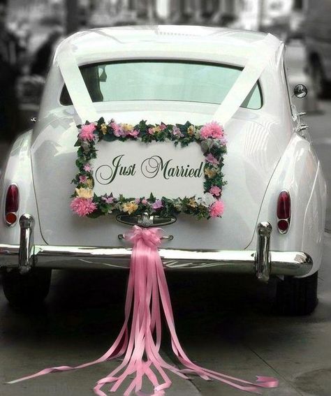 Wedding Car Deco, Wedding Getaway Car, Just Married Sign, Just Married Car, Vintage Rolls Royce, Bridal Car, Wedding Car Decorations, Car Deco, Valentine Photography