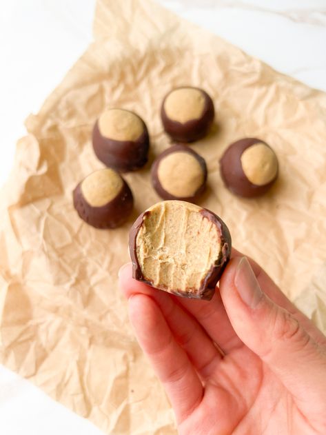 Buckeye Recipe, Buckeyes Recipe, Protein Treats, Chocolate And Peanut Butter, Less Sugar, Best Sweets, Protein Desserts, Protein Powder Recipes, Protein Bites