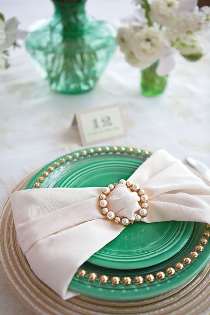 Mint Table, Deco Champetre, Top Wedding Trends, Table Place Settings, Beautiful Table Settings, Pretty Tables, Napkin Folding, Home Goods Decor, Pearl Wedding