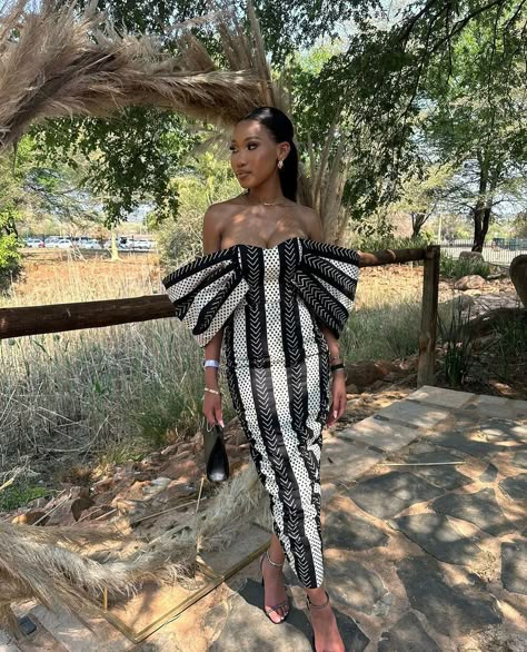 African Print Wedding Guest Dress, Traditional Attire African Woman Dresses, Wedding Guest Outfit African, Traditional African Wedding Dress, Seshweshwe Dresses, Chitenge Outfits, South African Traditional Dresses, Ankara Dress Designs, African Traditional Wear