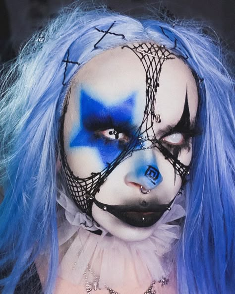 Scary Rainbow Clown Makeup, Alien Clown Makeup, Goth Star Makeup, Demon Clown Makeup, Uv Clown Makeup, Goth Clown Makeup Halloween, Star Clown Makeup, Purple Clown Makeup, Blue Clown Makeup