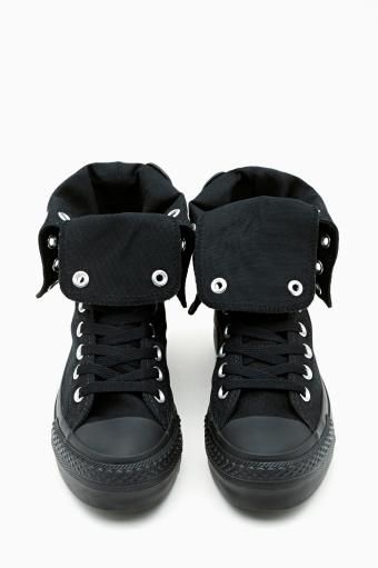 Converse All Star High-Top Sneaker in Black Converse Outfits, Mode Shoes, Awesome Shoes, All Stars Converse, Shoes Baby, Dieselpunk, Crazy Shoes, Black Sneakers, Shoe Obsession