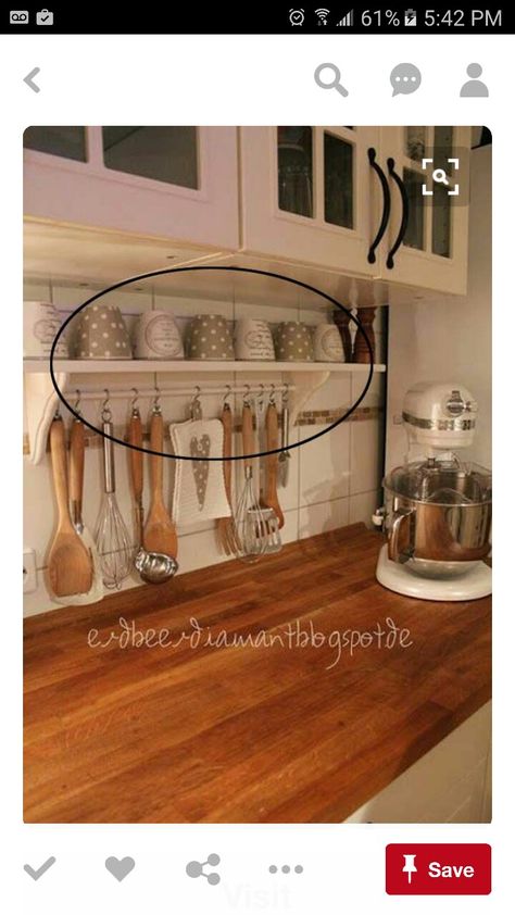 Small Kitchen Hacks, Organiser Cucina, Kitchen Ikea, Kabinet Dapur, Interior Vintage, Kitchen Decorating, Clever Hacks, Kitchen Redo, Trendy Kitchen