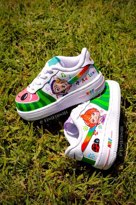 Cocomelon Nike Air Force 1 Cocomelon Air Force Ones, Birthday Cocomelon, Custom Baby Shoes, Painted Air Force 1, Baddie Ideas, White Nike Air Force 1, Coco Melon, White Nike Air Force, Cocomelon Birthday