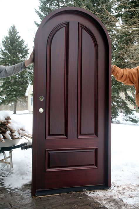 Wooden Round Door Design, Round Door Design, Arch Doors, Panel Door Design, Mahogany Exterior Doors, Craftsman Style Exterior, Mahogany Wood Doors, Circle Door, Rustic Doors Interior