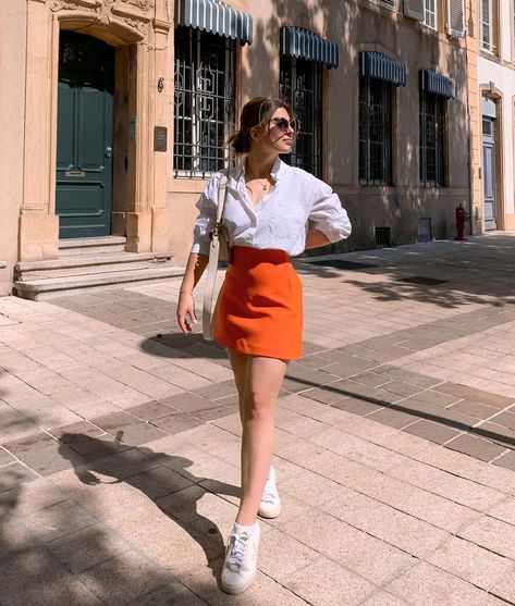 Orange Skirt Outfit, Skirt Outfits Aesthetic, Skirt Outfit Summer, Short Skirts Outfits, Glam Outfit, Orange Outfit, Ootd Dress, What To Wear Today, Orange Skirt