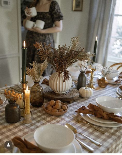 Autumn Afternoon Tea, Cottagecore Table Setting, Thrifted Vases, Autumn Interiors, Fall Kitchen Table Decor, Friendsgiving 2023, Fall Kitchen Table, Autumn Tea Party, Soup Homemade