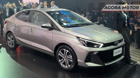 Agora Motor Hyundai HB20S 2024: Preço, Ficha Técnica, Consumo e Fotos O Novo Hyundai HB20S 2024 chegou ao mercado, trazendo consigo uma tecnologia inovadora, um estilo dinâmico e uma elegância em cada detalhe. Como um sedã, ele oferece todas as vantagens esperadas, incluindo conforto, um amplo espaço no porta-malas e praticidade. No entanto, o HB20S vai além, alcançando um novo patamar ao incorporar um design de […] Esse conteúdo Hyundai HB20S 2024: Preço, Ficha Técnica, Consumo e Foto... Cars And Motorcycles, Suv Car, Suv, Cars, Vehicles, Design