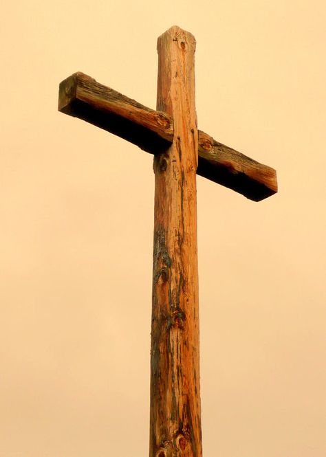 Cross Cross Photography Christian, The Cross Aesthetic, Picture Of Cross, Camp Signage, Cross Aesthetic, Wooden Crosses Diy, Aesthetic Cross, Cross Photography, Cross Of Christ