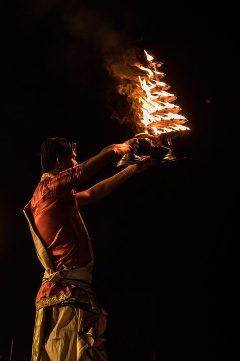 Varanasi Photography Beautiful, Hindu Aesthetic, Temple Images, Shree Hanuman, Spiritual Heart, Spiritual Aesthetic, India Culture, Photography Journey, Still Life Photos