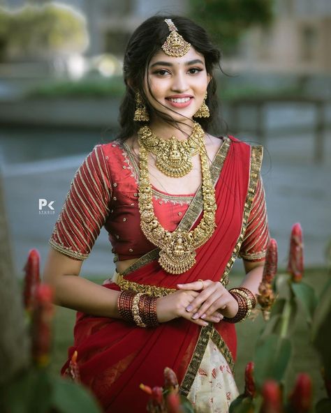 Rachana Inder Beautiful traditional half Saree Blouse Saree Poses Studio, Saree Ceremony Poses, Half Saree Poses Photoshoot Ideas, Poses On Half Saree, Photography Poses In Half Saree, Half Saree Poses, Voni Function Half Saree Stills, Half Saree Ceremony Stills, Half Saree Function Stills