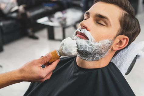 Men's shaving brushes made from animal hair were once linked with cases of anthrax around the time of World War I, according to a new report. Salon Social Media, Best Groomsmen Gifts, Shaved Hair Cuts, Morning Time, Strange History, Shaving Brushes, Male Hair, Beard Trimmer, Close Shave