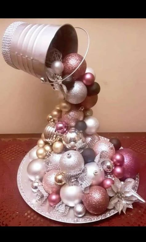 Christmas Decora, Teacup Crafts, Christmas Candle Decorations, Christmas Float Ideas, Christmas Themes Decorations, Diy Christmas Decorations Easy, Porch Christmas, Easter Wishes, Candy Christmas Decorations