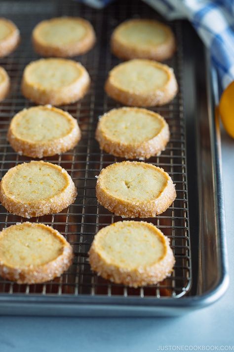 Buttery, citrusy and slightly sweet sable cookies, with a lovely hint of Meyer lemon zest.  These crisp and crumbly Meyer Lemon Cookies are a perfect tea-time company! #meyerlemonrecipes #meyerlemoncookies #cookierecipes | Easy Japanese Recipes at JustOneCookbook.com Sables Cookies, Sable Cookies Recipe, Lemon Dessert Recipes Easy, Japanese Baking, Sable Cookies, Meyer Lemon Recipes, Lemon Biscuits, Japanese Dessert Recipes, Just One Cookbook