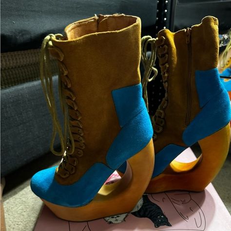 Jeffery Campbell Size 8 Jeffrey Campbell Shoes, Jeffrey Campbell, Jewelry Watches, Plus Fashion, Outfit Inspo, Jeans Shoes, Fashion Tips, Styling Tips, Accessories Vintage