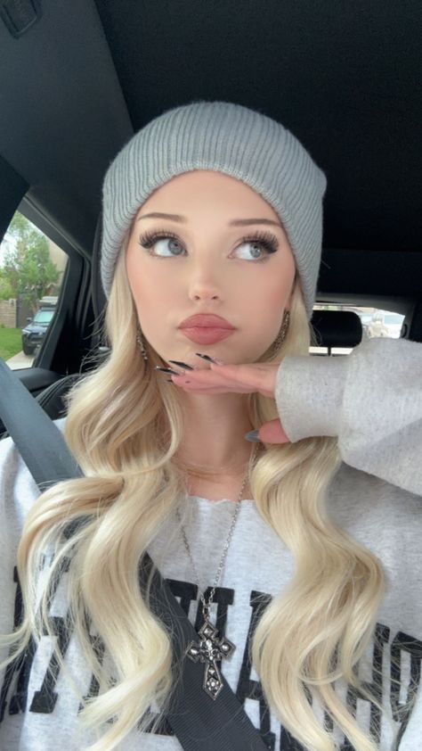 Loren Gray Snapchat, Loren Gray Instagram, Pretty Blonde Hair, Gray Instagram, 15 June, Loren Gray, Gray Eyes, Without Makeup, Platinum Blonde