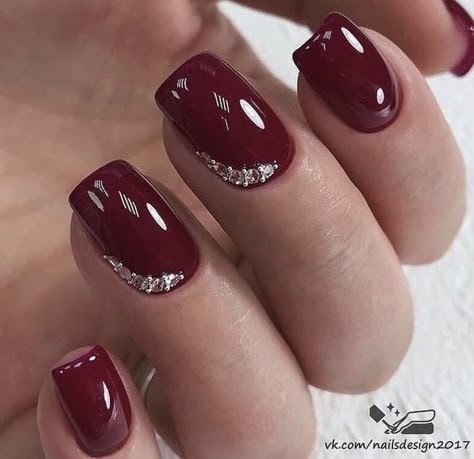 Red Gel Nails, Kutek Disney, Christmas Gel Nails, Red Nail Designs, Pretty Nail Art Designs, Burgundy Nails, Her Nails, Red Nail, Short Acrylic Nails Designs