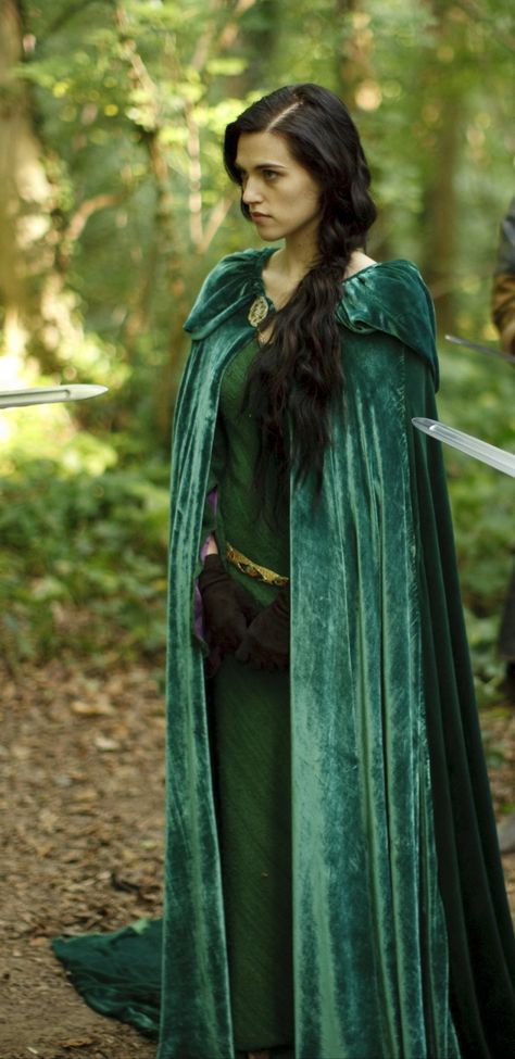 Kate Mcgrath, Morgana Le Fay, Rei Arthur, Merlin Morgana, Dress Medieval, Woman Pictures, Peer Gynt, Morgana Pendragon, Morgan Le Fay