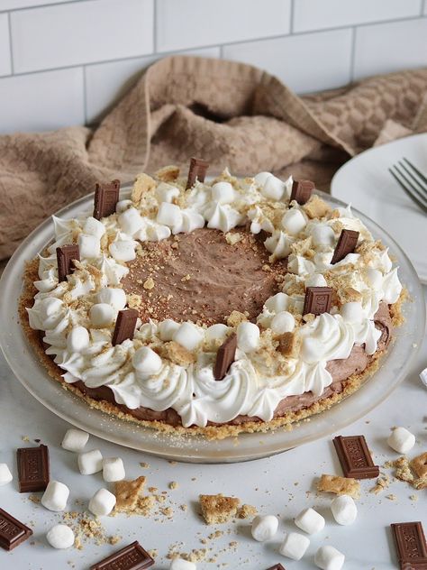 S'mores Cream Pie Ice Cream Lasagna, S’mores Dessert Ideas, Smore Pie, Cookies And Cream Pie, Smores Pie Recipe Graham Cracker Crust, S’more Pie Recipe, S’mores Pie Recipe Dessert, S’mores Pie Recipe, S’mores Pie Easy