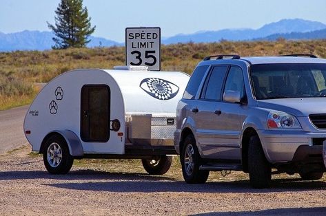 Lightweight Travel Trailers, Teardrop Camping, Pop Up Trailer, Small Travel Trailers, Teardrop Camper Trailer, Rv Types, Small Rv, Small Campers, Popup Camper