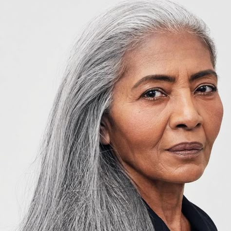 JoAni Johnson on Instagram: "So delighted to share that I am the new face of @Redken’s Graydient 2021 campaign. 🙏🏾 #redken #level69 #disruptallfashionrules #greyhairdontcare #moonlightgreymagic ✨🍵✨" Grey Hair Model Older Women, Natural Straight Hair Styles, Joani Johnson, Middle Age Face, Older Woman Portrait, Grey Hair Model, Stylized Face, Middle Age Woman, Grey Hair Don't Care