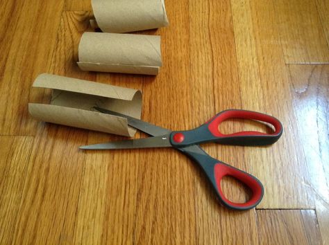 Tutorial to make ram's horns out of empty toilet paper tubes. Use for props when a ram's horn is needed. How To Make Goat Horns For A Costume, Tiefling Horns, Horn Diy, Maleficent Wings, Bible Costumes, Sheep Girl, Bible Lessons For Children, Diy Horns, Superhero Vbs