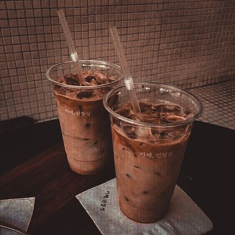 Aesthetic Art Love, Grunge Anime, Sweet Aesthetic, Editor Video, Brown Image, Cream Aesthetic, Polarr Filters, Brown Highlights, Brown Coffee