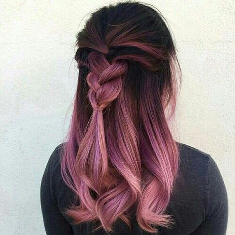 Balayage Fun Colors, Colorful Balayage Hair, Dark Pink Hair Color Ideas, Pinkish Purple Hair, Pinterest Painting, Painting Lines, Ombré Balayage, Pink Balayage, Pink Purple Hair