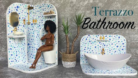 DIY Barbie Small Bathroom Barbie Toilet Diy, Diy Barbie Bathtub, Barbie Bathtub, Miniature Bathtub Diy, Barbie Bath, Miniature Bathtub, Barbie Bathroom, Terrazzo Bathroom, Barbie Diy