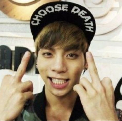 Ring Ding Dong, Goo Hara, Shinee Jonghyun, Asian Man, Good Good Father, Kpop Boy, Kpop Memes, Shinee, Kpop Idol