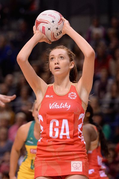 Helen Housby, Netball Skills, Netball Pictures, Australian Netball, England Netball, Sports Aesthetics, The Casanova, Netball Dresses, Female Basketball