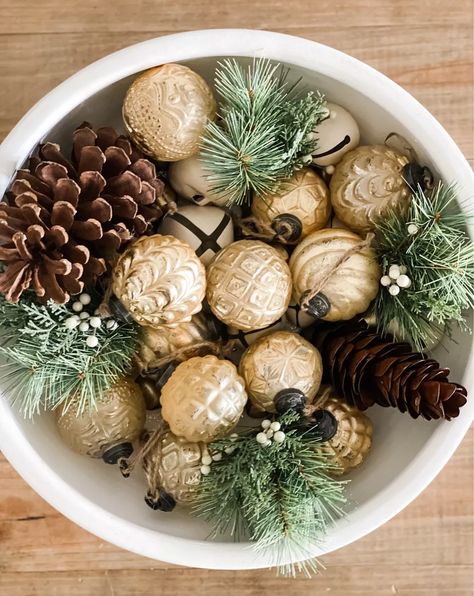 Cozy Holiday Decor, Decorative Bowl Filler, Christmas Bowl, Pinecone Ornaments, Country Christmas Decorations, Glass Ball Ornaments, Christmas Tablescapes, Dough Bowl, Bowl Fillers