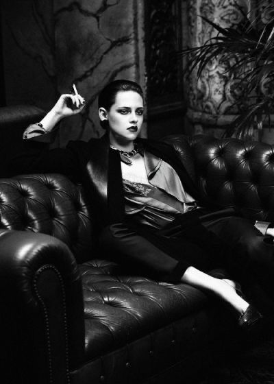 Queer Aesthetic, Vampire Portrait, Kristin Stewart, Kristen Stewart Style, Interview Magazine, Linen Fashion, Badass Women, Kristen Stewart, Celebrity Pictures