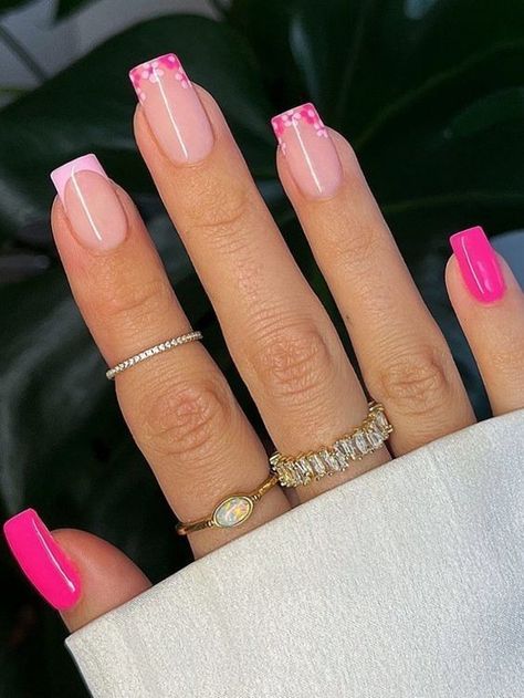 Light Pink Nail Designs, Light Pink Nails, Short Square Acrylic Nails, Pink Nail Designs, Pink Nail, Square Acrylic Nails, Light Summer, Acrylic Nail Designs, Pink Nails