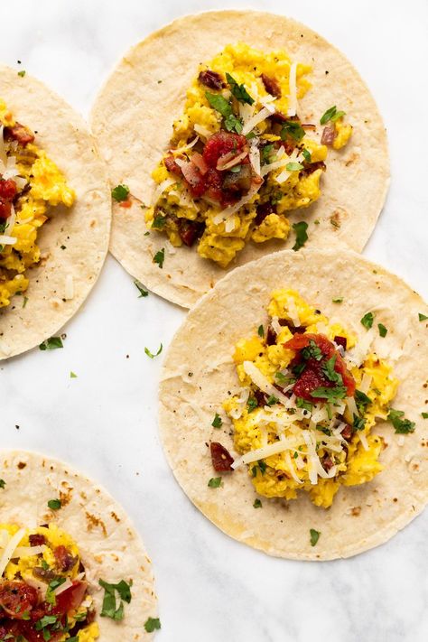 Egg Breakfast Tacos, Scrambled Egg Breakfast, Chorizo Breakfast, Chorizo And Potato, Chorizo And Eggs, Cheese Tacos, Manchego Cheese, Vegetarian Tacos, Chorizo Sausage