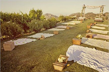 Wedding Ceremony Seating, Wedding Ceremony Ideas, Ceremony Chairs, Picnic Style, Photos Booth, Vintage Picnic, Picnic Wedding, Ceremony Seating, Perfect Picnic