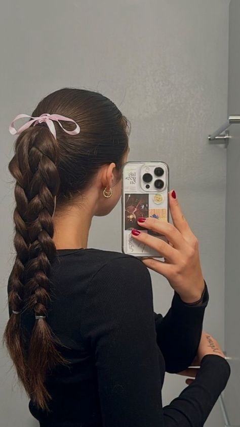 #slickback #preppy #bow #hairstyle Two Ponytail Hairstyles, Messy French Braids, Cute Volleyball Hairstyles, Cute Sporty Hairstyles, Sleek Braided Ponytail, Soccer Hairstyles, Hairstyles For All Hair Types, Chic Ponytail, Track Hairstyles