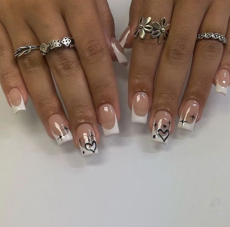 Shorties Nails Coffin, Acrylic Nails Ideas Y2k Short, Short Nail Gel Polish Ideas, Hot Acrylic Nails Designs, Chicana Nails Short, J Acrylic Nails, French Tip Nails Short With Design, Nail Ideas With Initial Short, Birthday Gel Nails Ideas