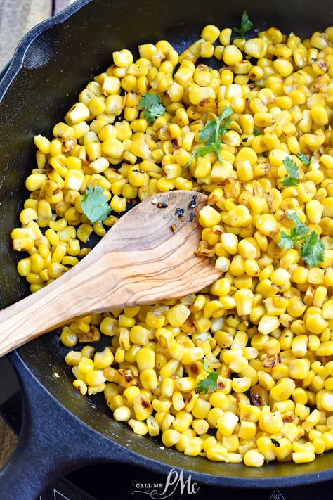 Skillet Charred Corn, charring corn on the stovetop in a skillet helps to bring out the sweet flavor without firing up the grill. #corn Grilled Corn On Stove Top, Corn On Stovetop, Skillet Corn Recipes, Grill Corn, Blackened Chicken Recipe, 30 Minute Meals Healthy, Skillet Corn, Charred Corn, How To Cook Corn