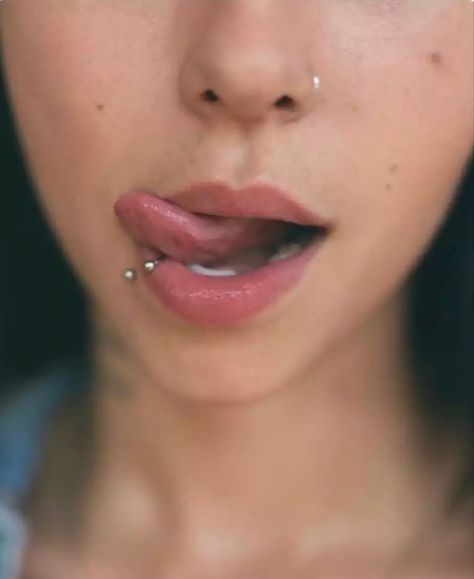 Nose And Lip Piercing Together, Lower Lip Piercing Side, Female Lip Piercing, One Lip Piercing, Lip And Nose Piercing Together, Lips Percinings, Lip Percinings, Nose And Lip Piercing, Side Lip Piercing