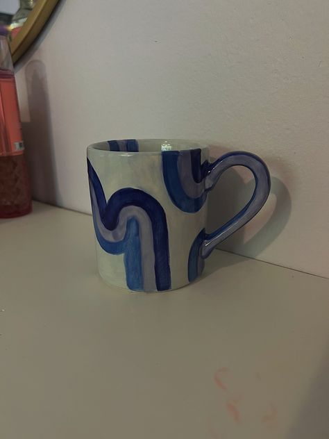 pottery painting, blue mug, swirl design, art inspiration, aesthetic Wave Mug Pottery, Swirl Pottery Painting, Pottery Painting Ideas Blue, Painting Mugs, Clay Cafe, Ceramic Cafe, Ceramic Store, Clay Inspo, Diy Pottery Painting