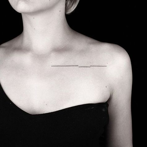 Clavicle Tattoo, Surreal Tattoo, Shape Tattoo, Tattoo Zeichnungen, Muster Tattoos, Geometric Tattoos, 4 Tattoo, Geometric Tattoo Design, Arrow Tattoo