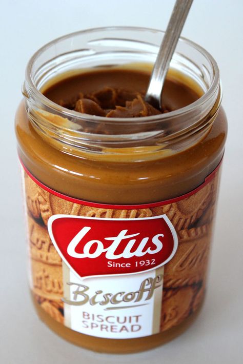 Lotus Biscoff Spread, Baking Photography, Biscoff Spread, Biscoff Recipes, Lotus Biscoff, Giant Chocolate, Butter Cookies Recipe, Nutella Bottle, Vegan Treats